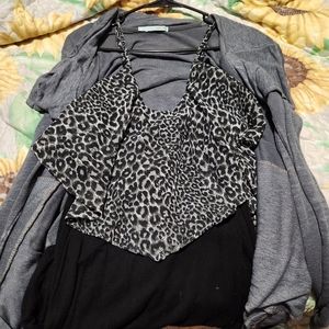 Maurices gray shaw with leopard tank top